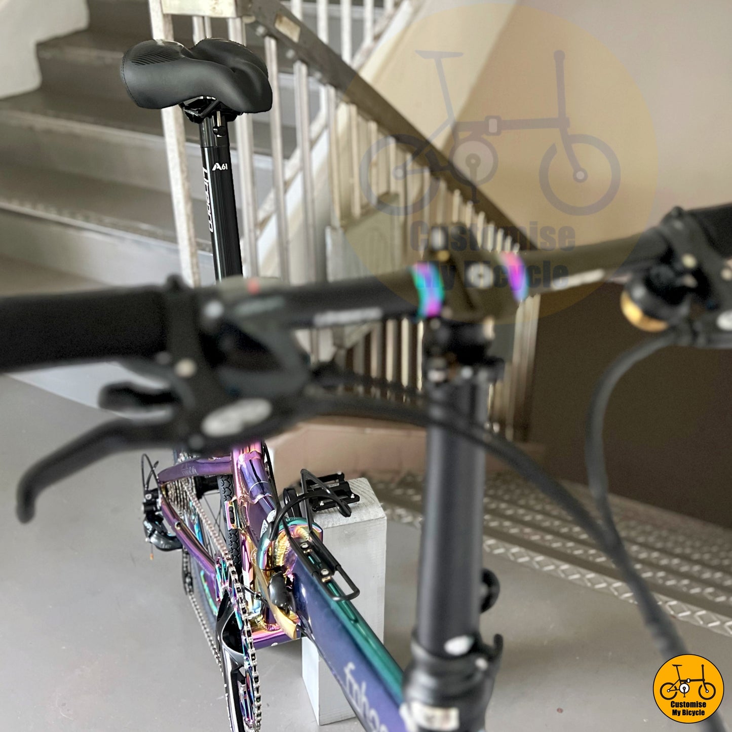 Cockpit Setup of Aurora Colorway Fnhon Blast 22-Inch Folding Bike β Built for Speed & Comfort