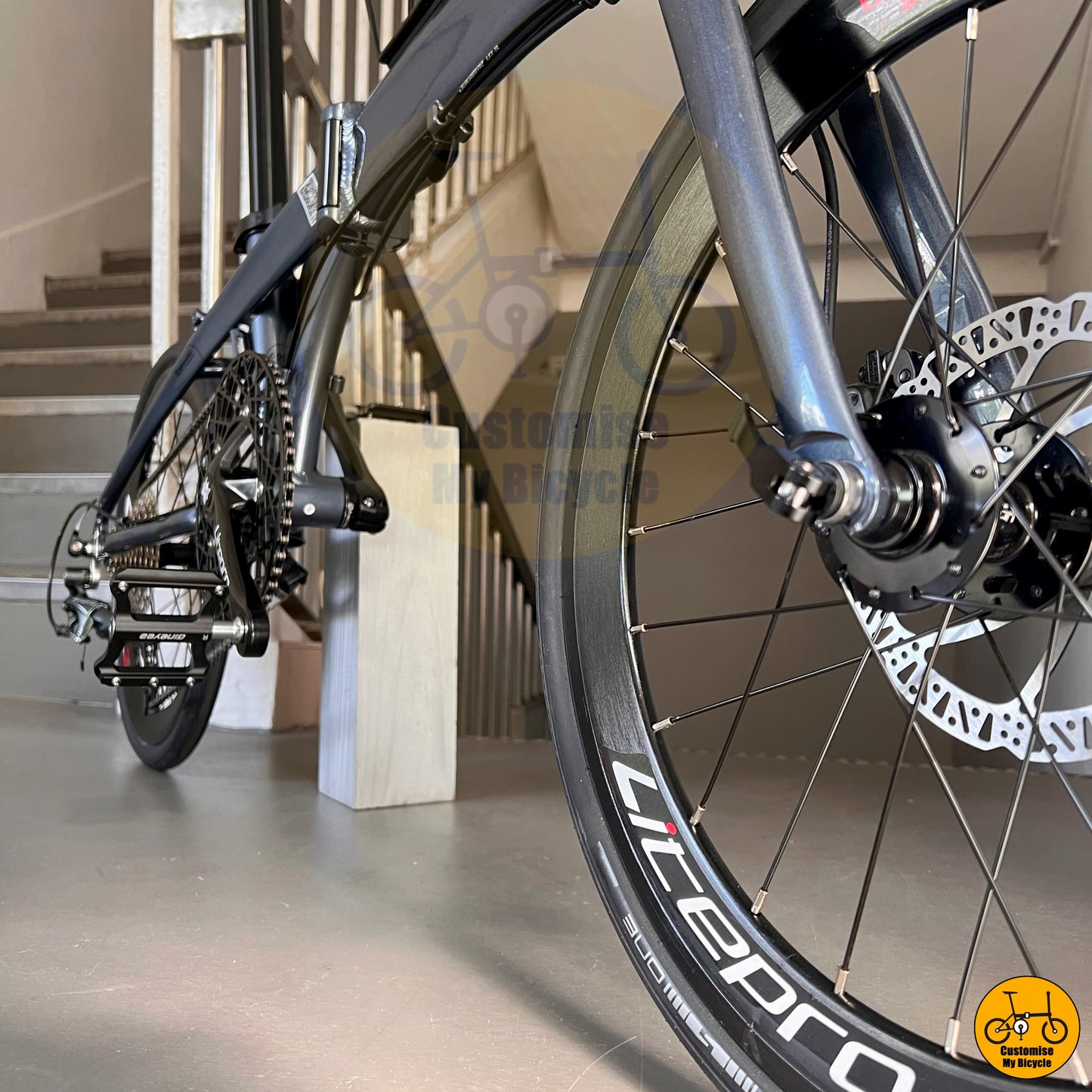 City Cycling Made Easy β Fnhon Tornado 20-Inch for Smooth & Comfortable Rides