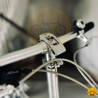 Chrome Silver Handle Post on Lightweight & Fast Crius Master 22-Inch Foldie – A Dahon Alternative for Performance Riders

