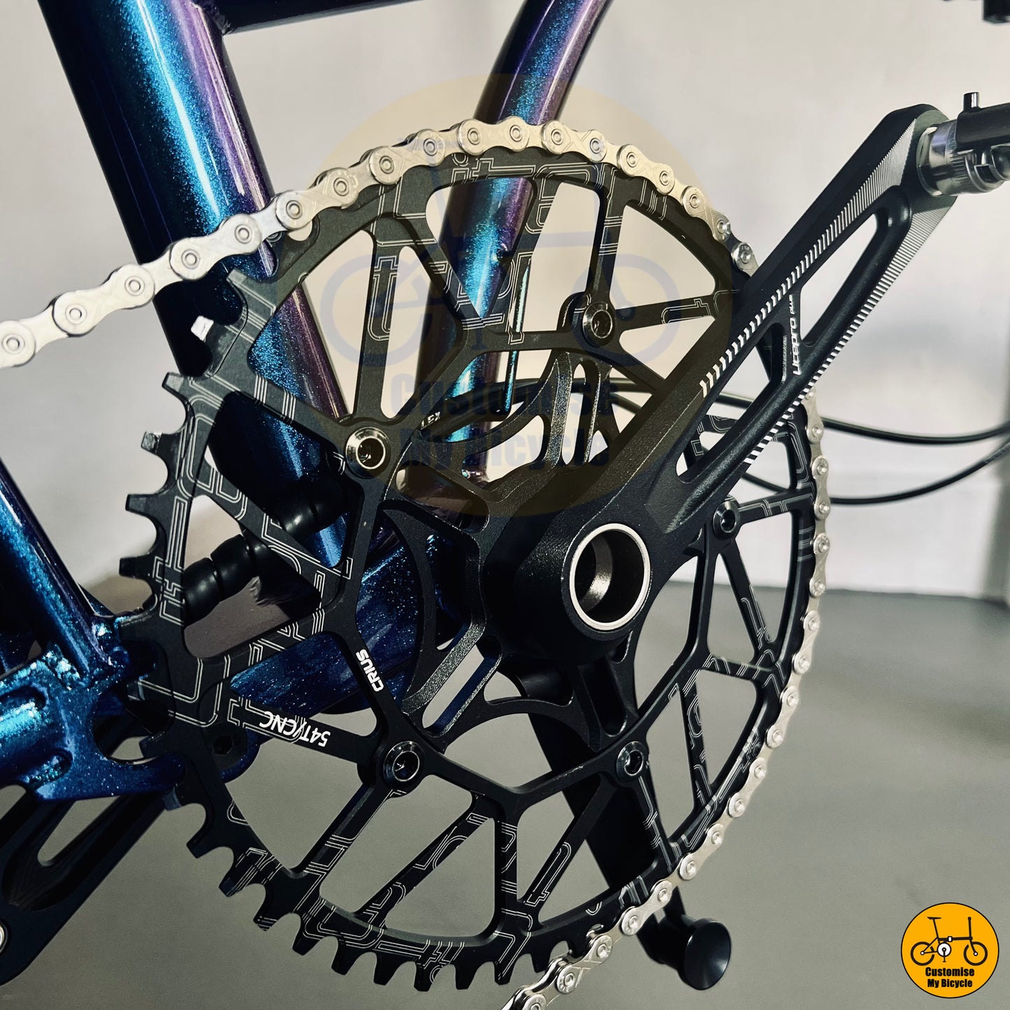 Premium crankset on Commuter-friendly folding bicycle with stylish and modern design
