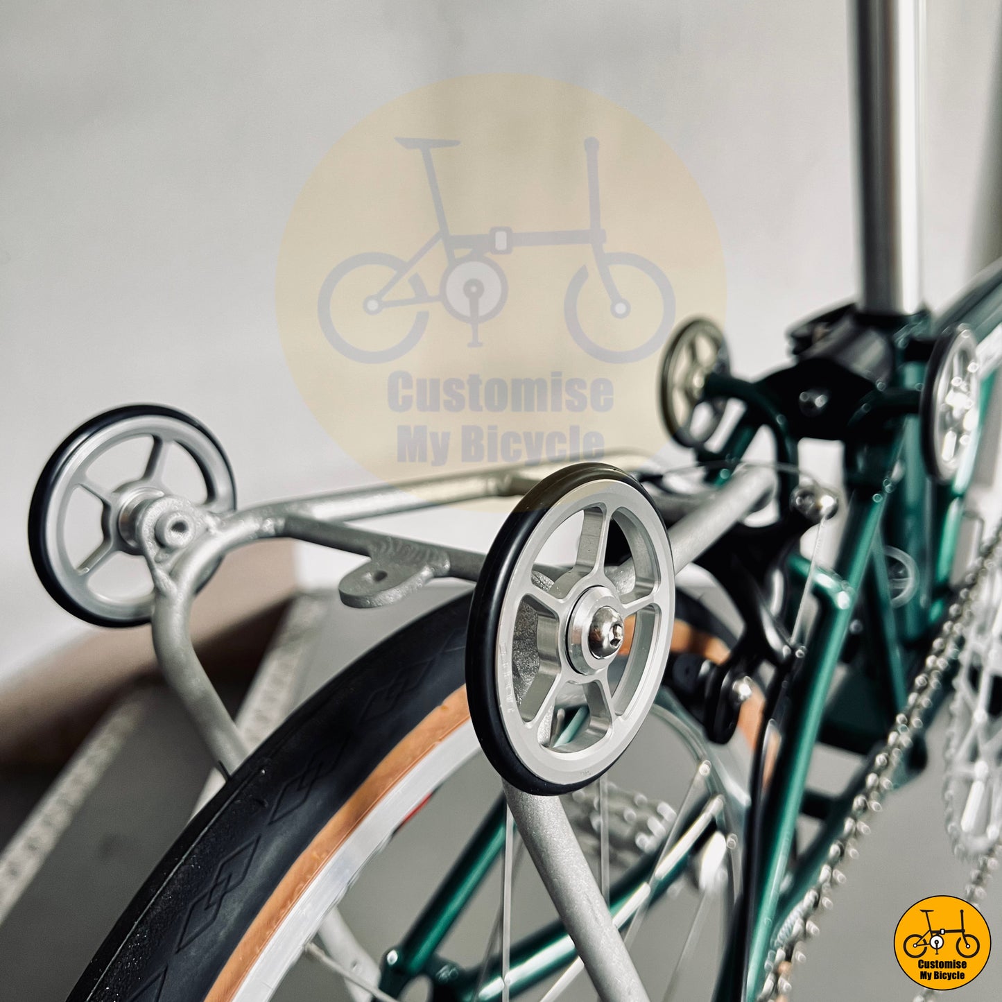 Effortless folding mechanism for convenient storage and travel
