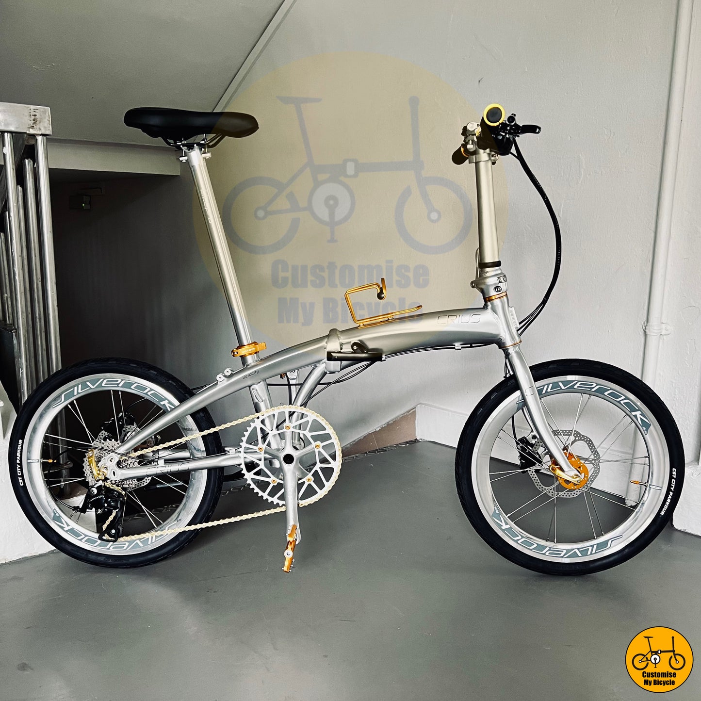 Crius Velocity 20-inch Foldie – Gold Hub & Silverock Wheels for Smooth City Rides

