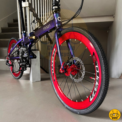Chameleon Blue & Red Fnhon Blast 22-Inch Folding Bike – A Versatile & Eye-Catching Ride
