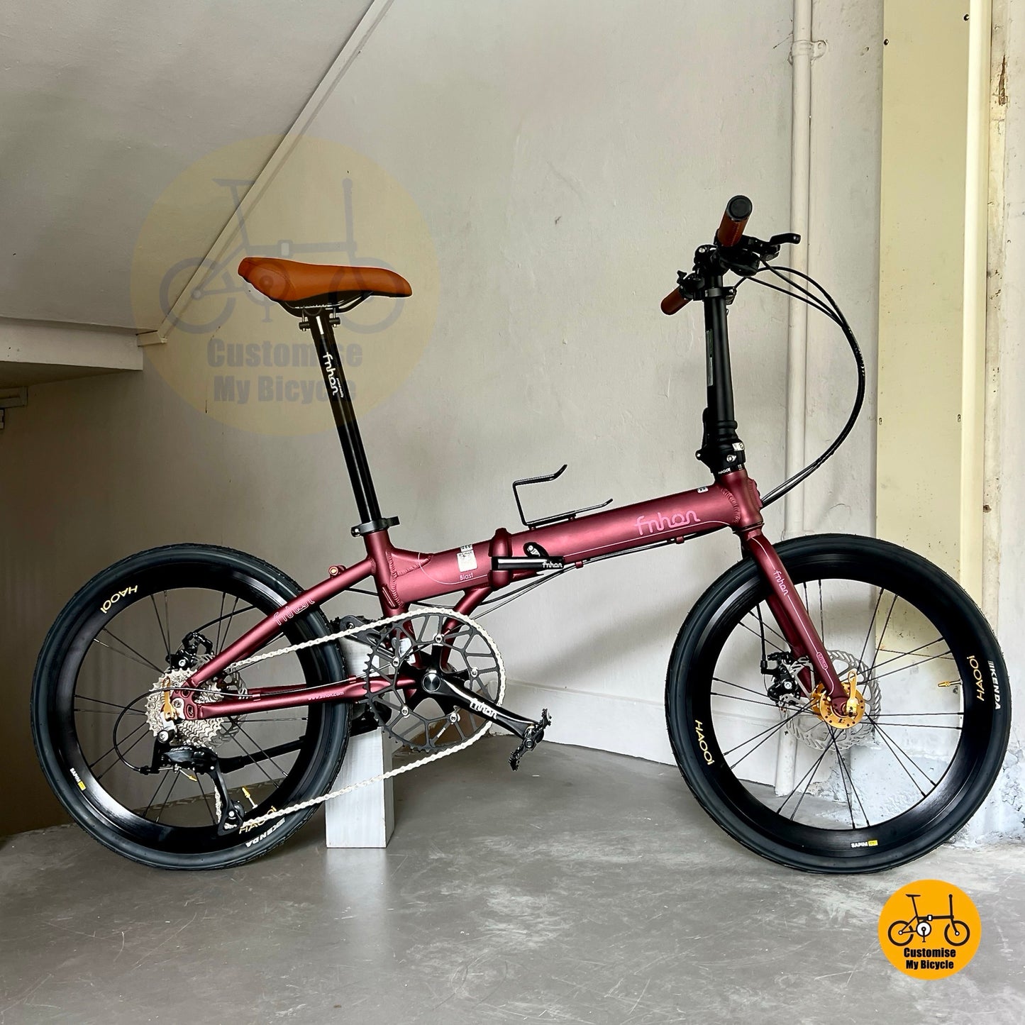 Basikal Lipat Fnhon Blast 22 Inci Shimano 9 Kelajuan Rangka Aluminium Warna Champagne Red
