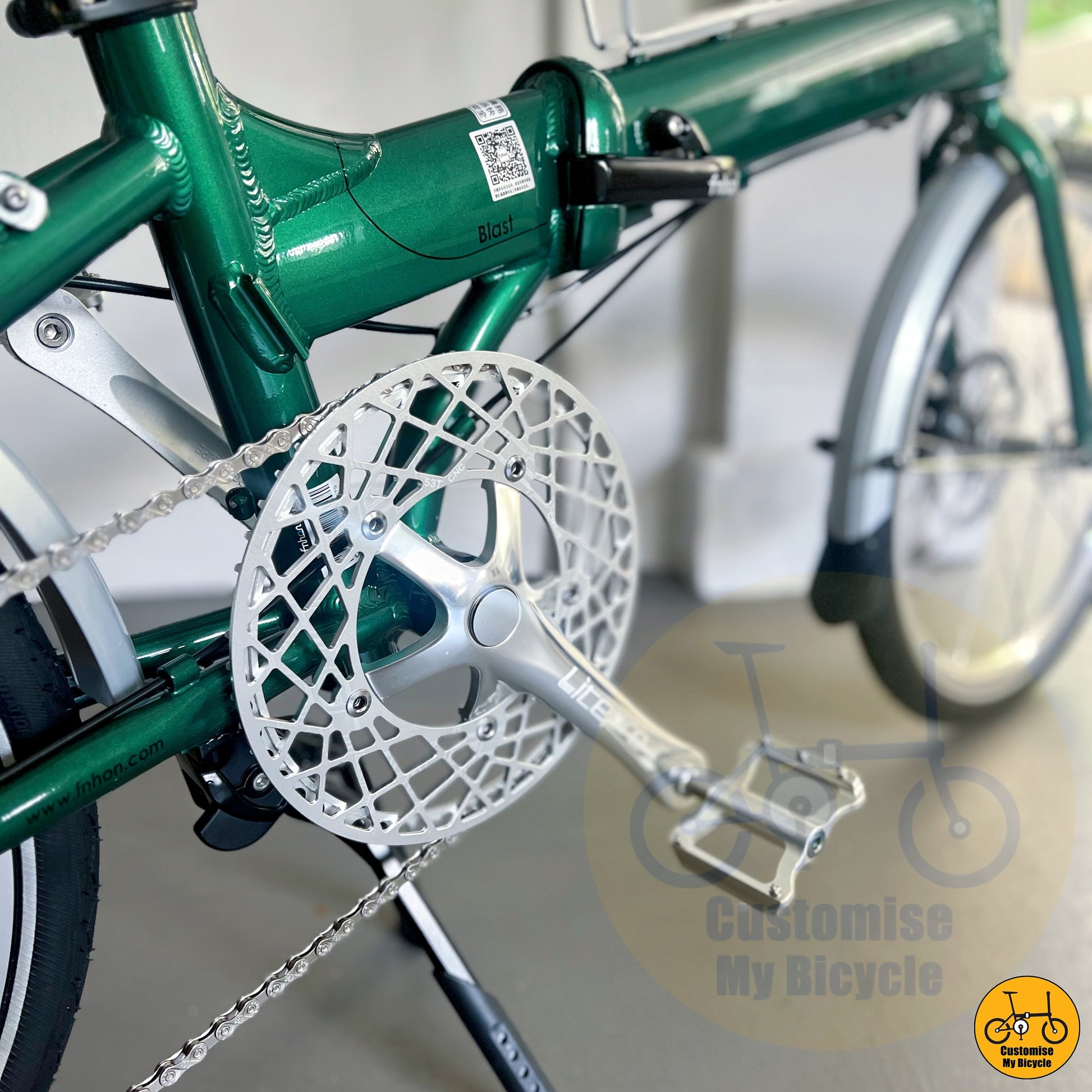 Litepro Hollow Chainring on Fnhon Blast 22-Inch Folding Bike – Lightweight, Durable & Inspired by British Heritage
