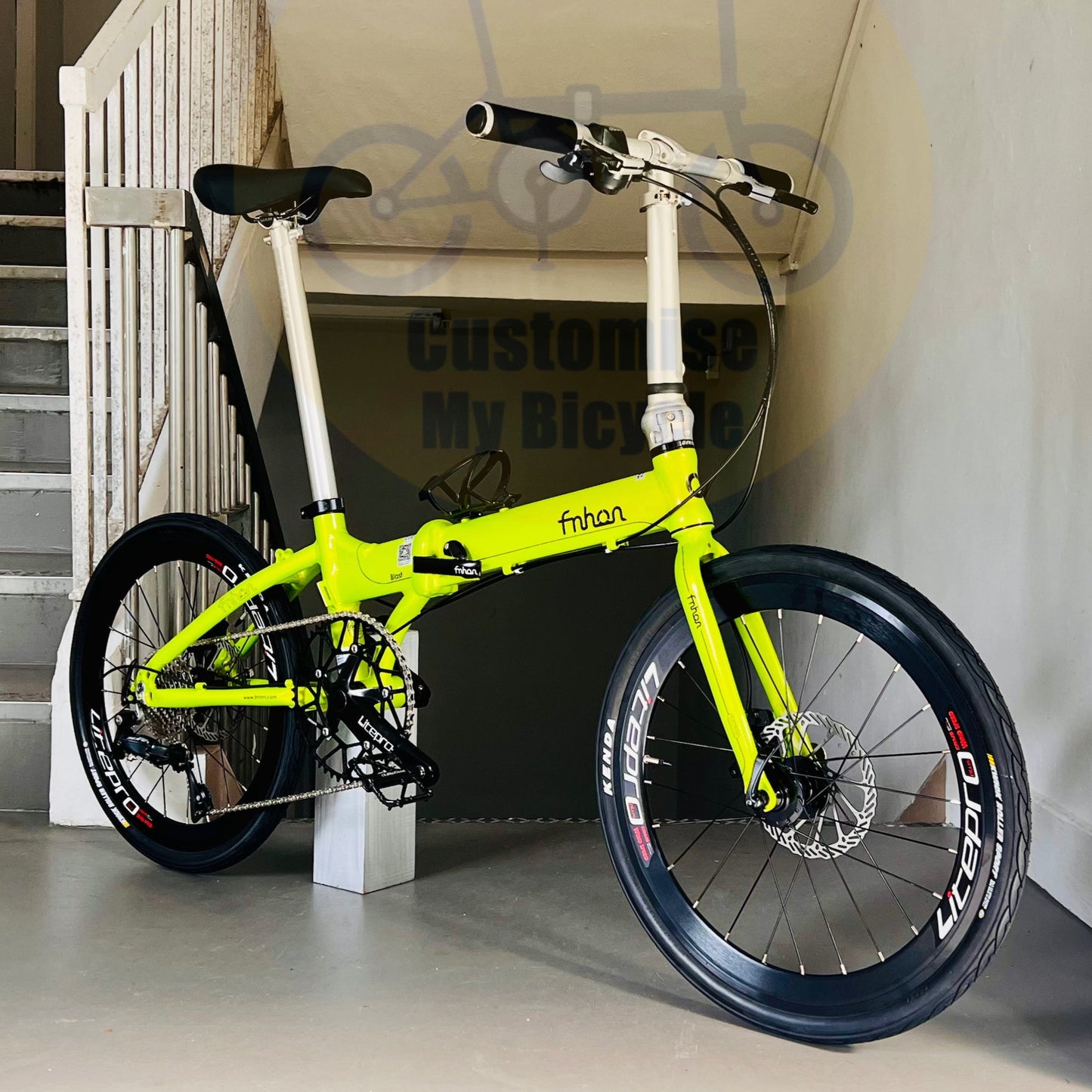 Lemon Green Fnhon Blast 22-Inch Foldable Bike – Smooth & Agile for City Riding
