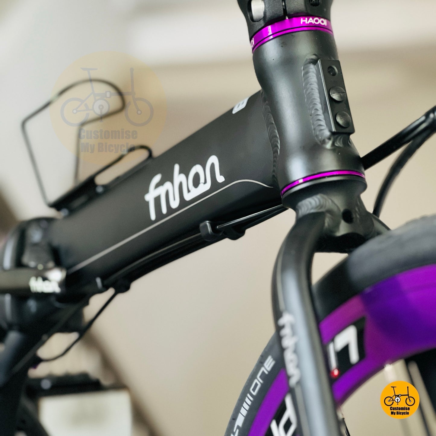 Fnhon Blast folding bike Matte Black high front angle view foldable bicycle display
