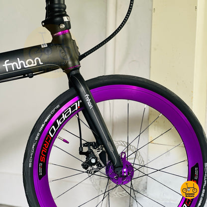 Fnhon Blast foldable bike Schwalbe One fast rolling tyre close up folding bicycle tyre
