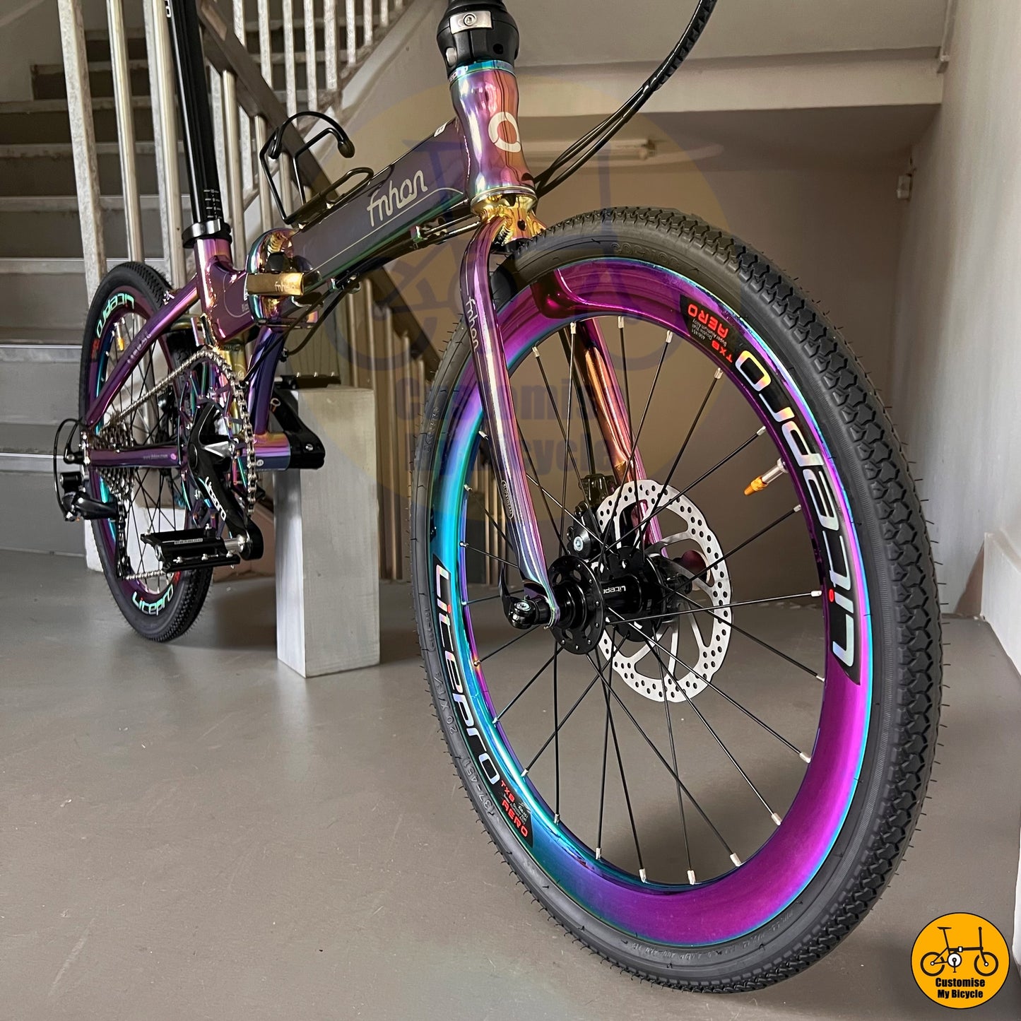 Aurora-Themed Fnhon Blast 22-Inch Folding Bike – A Stylish & Lightweight Ride
