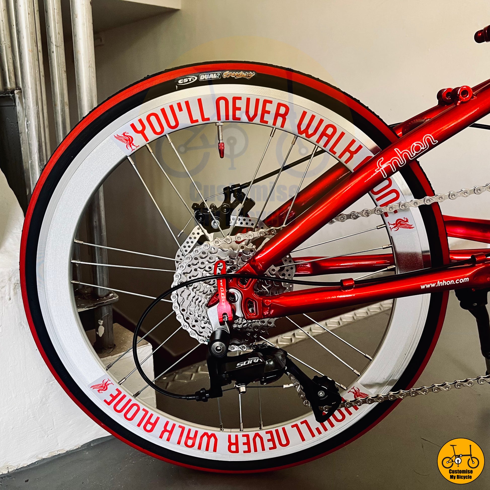 Liverpool FC-Themed Fnhon Blast 22-Inch Folding Bike – Ride Like a Champion
