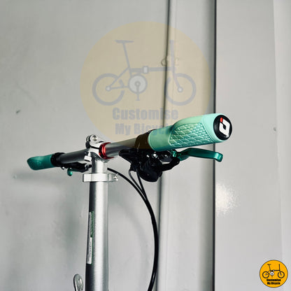 Adjustable telescopic handle post on Football Fan’s Dream Fnhon Blast 22-Inch Foldable Bike – Compact & High-Performance
