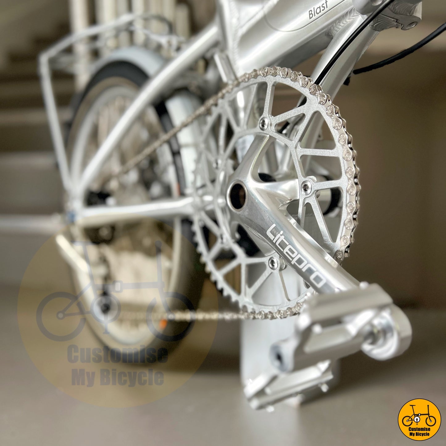 Platinum Silver Fnhon Blast 22-Inch Foldable Bike – A Brompton & Crius Alternative
