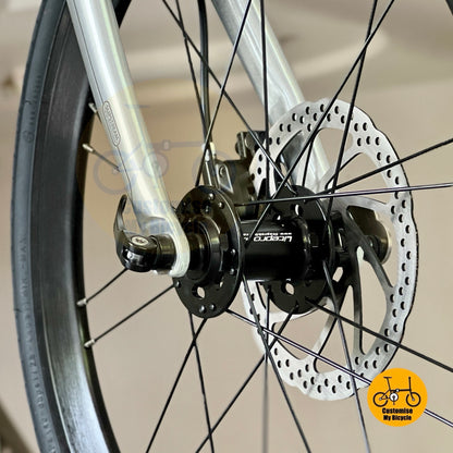 Close up of LITEPRO aero high profile front wheel with disc brake setup
