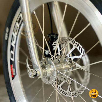 Litepro aero smooth front wheel close up CST fast rolling tyre folding bike