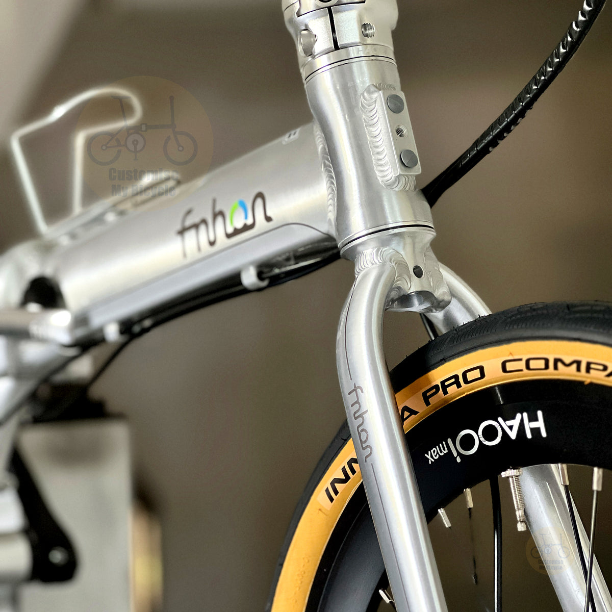 Fnhon Blast 20" Polished Silver folding bike frame material colour detail