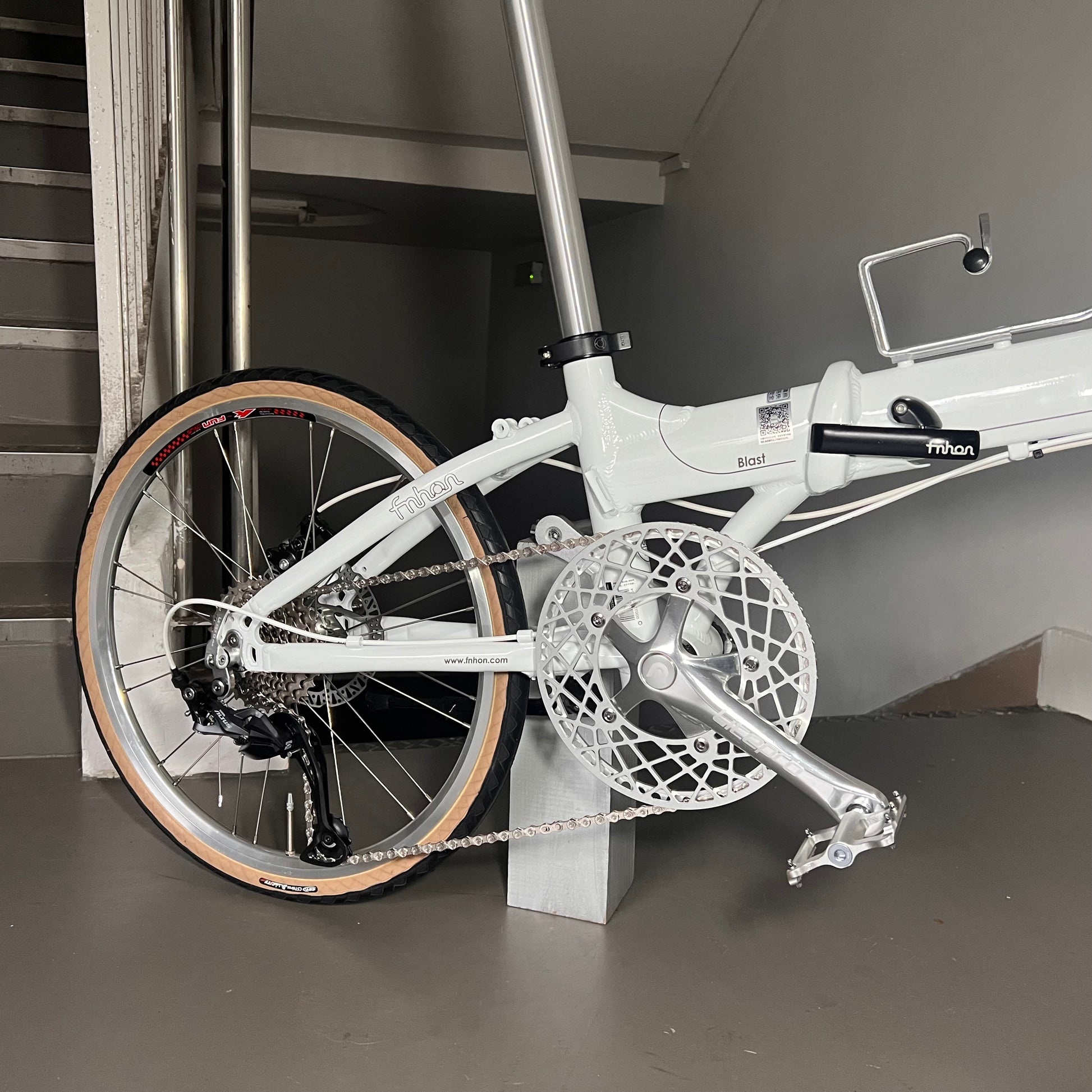 Fnhon Blast 22-Inch Foldable Bicycle – Retro Vibes with Modern Efficiency
