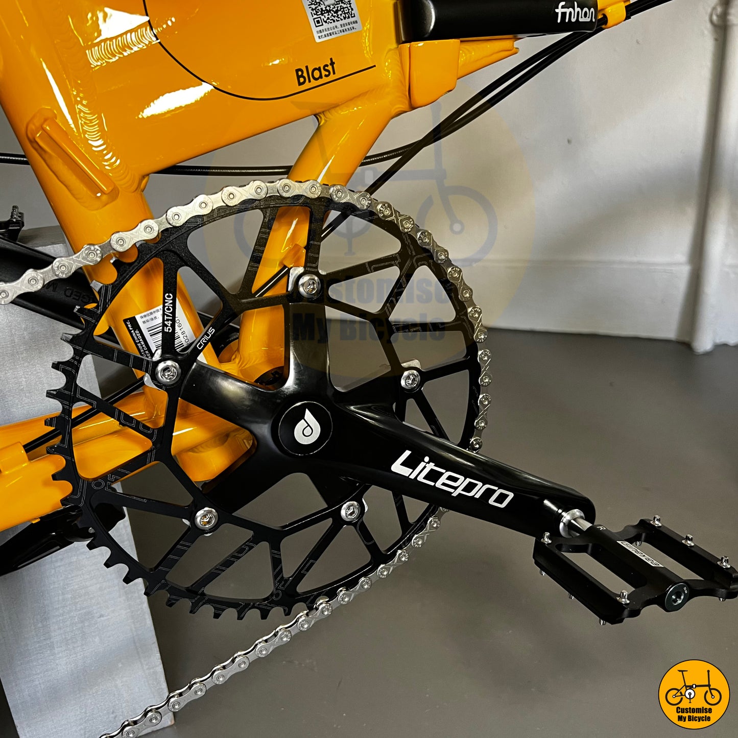 Fnhon Blast 20-Inch Foldable Bicycle – A Brompton & Crius Alternative in Golden Yellow
