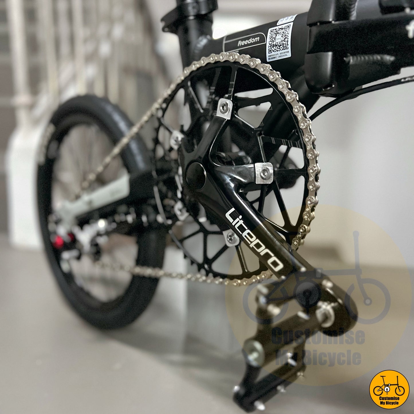 compact folding bike for daily transport
