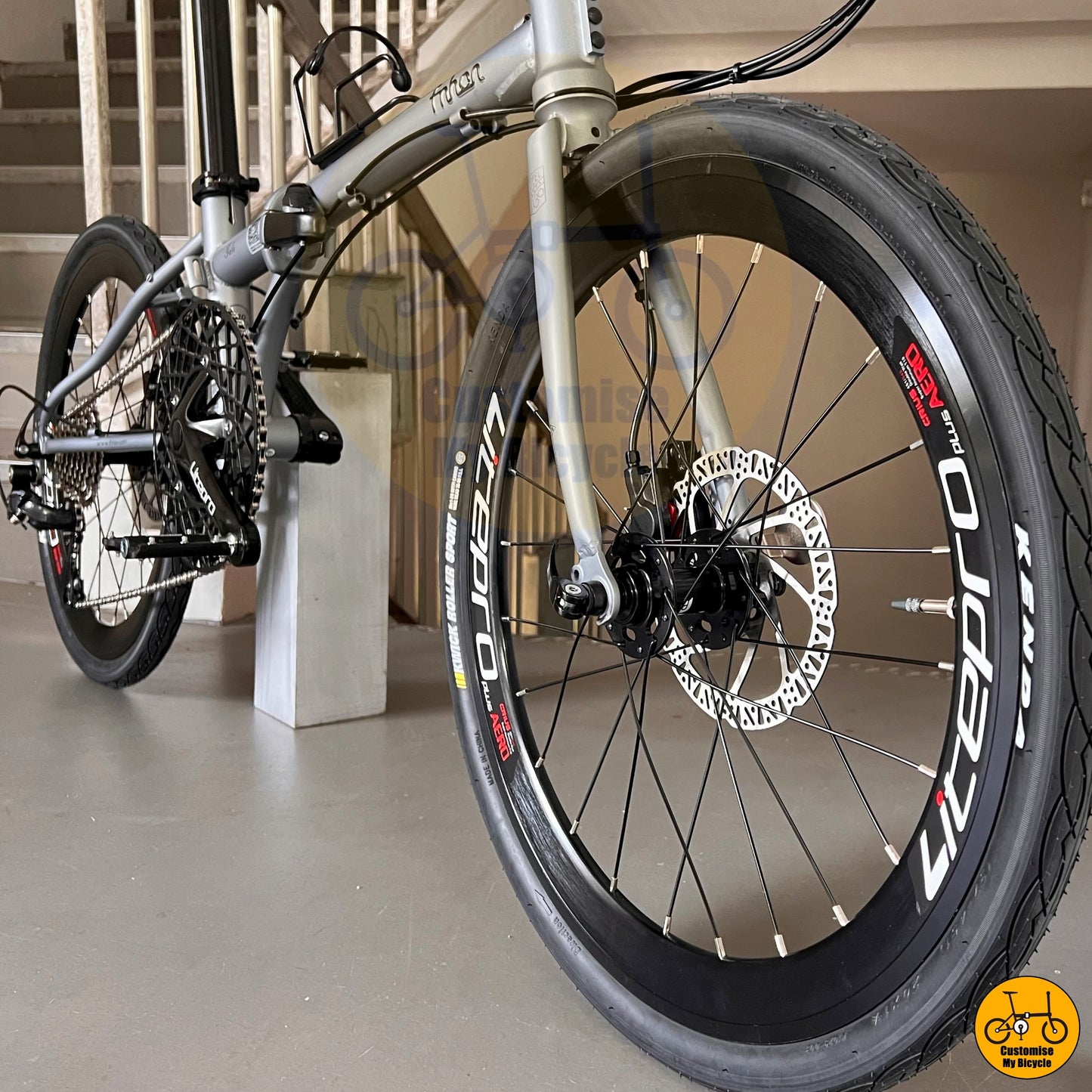 Battleship Grey Fnhon Gale 22-Inch Foldable Bicycle – A Sleek & Modern Folding Bike
