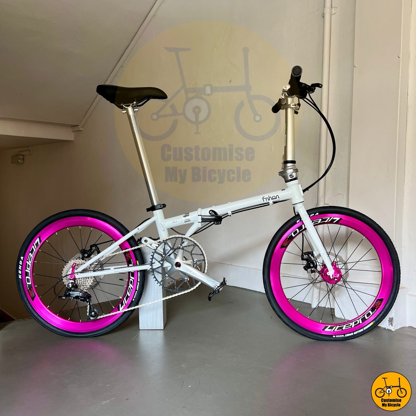 foldable bike with Shimano 9s and adjustable stem
