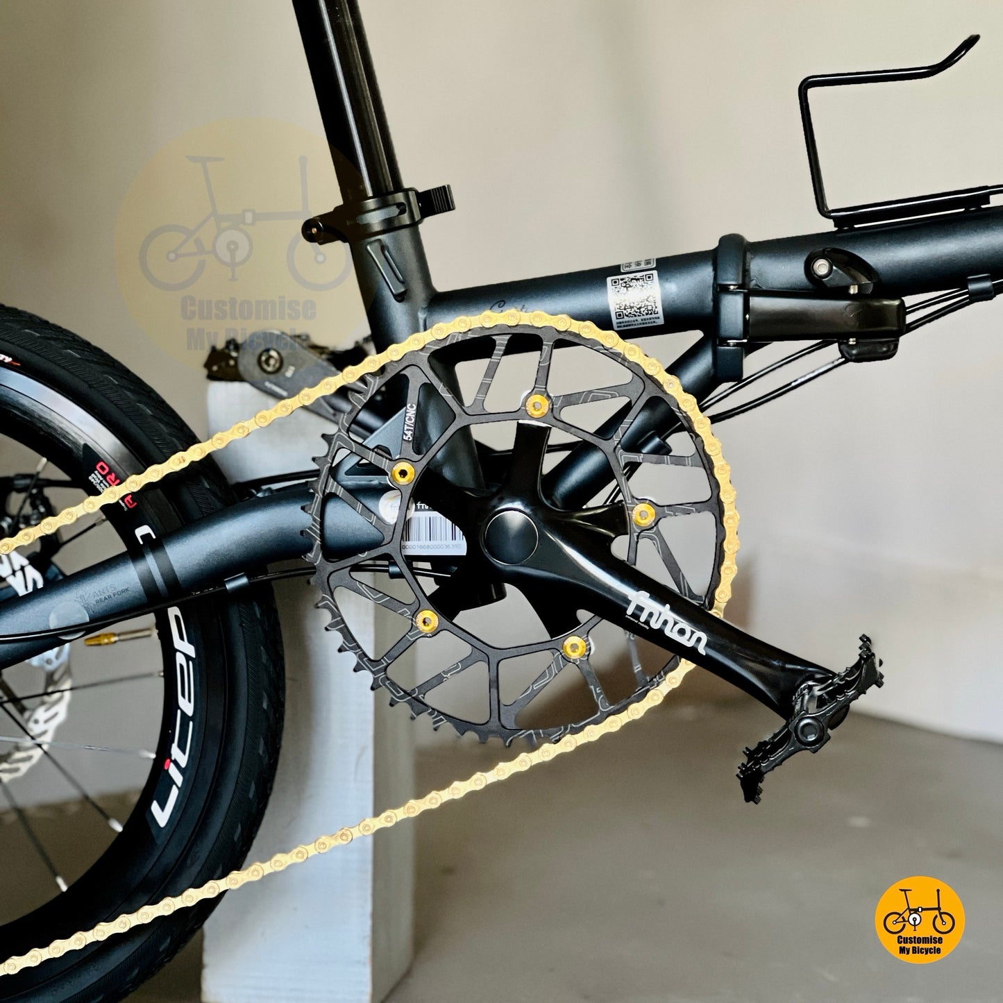 Fnhon Gust Litepro crankset close up lightweight crank folding bicycle
