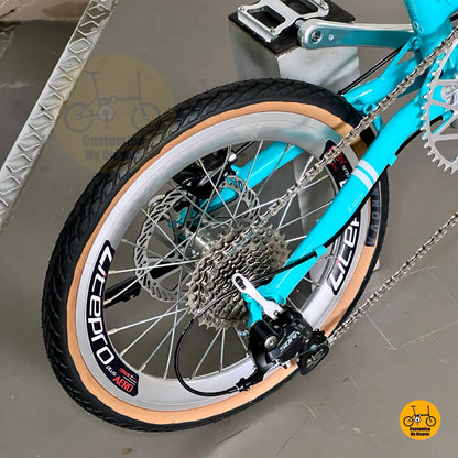 Close up of Shimano 9 speed drivetrain using Shimano Sora R3000 rear derailleur and M3100 shifter on Fnhon Gust 18" 
