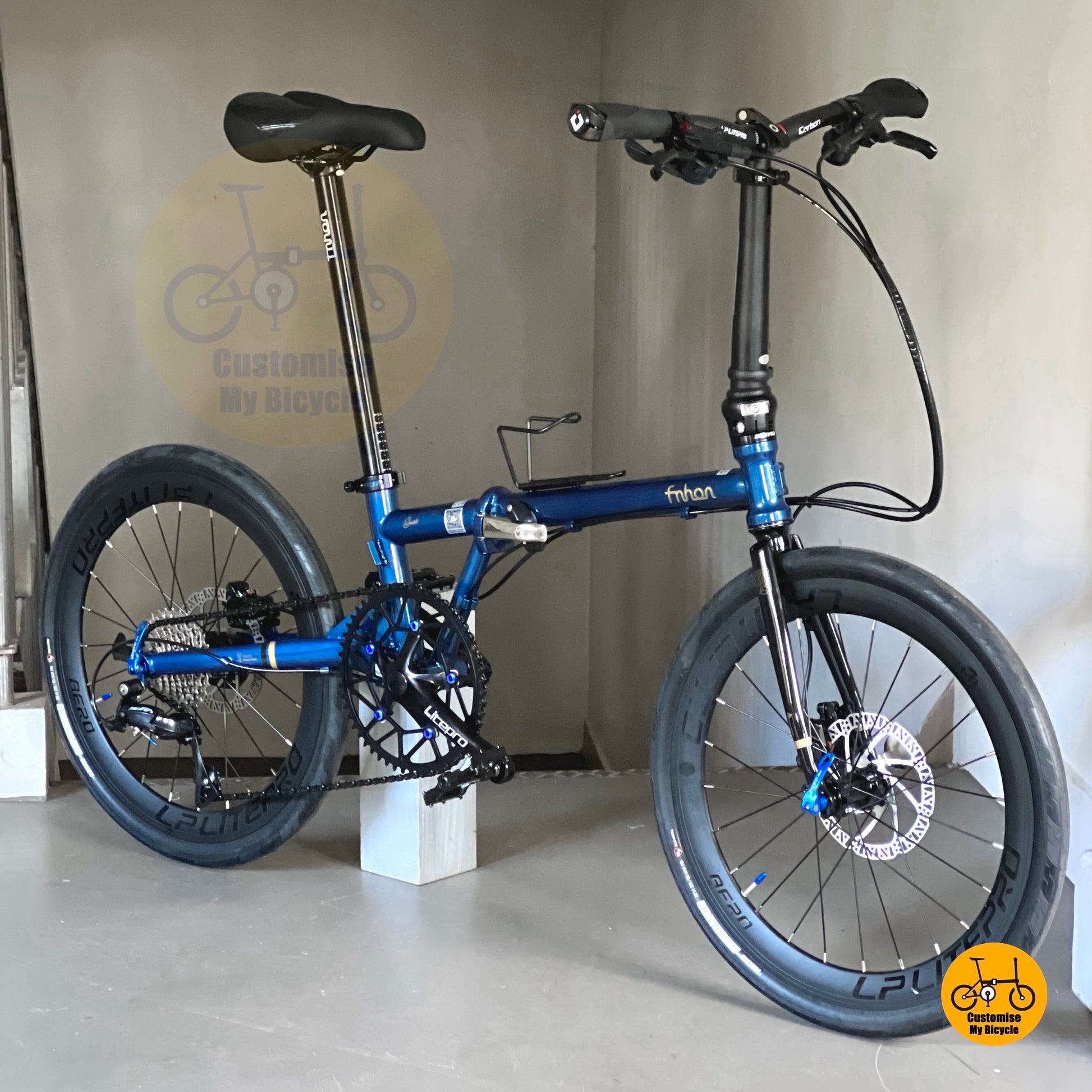 Strong Chromoly Frame Foldable Bicycle With Carbon Riser Bar And Hydraulic Brake Setup

