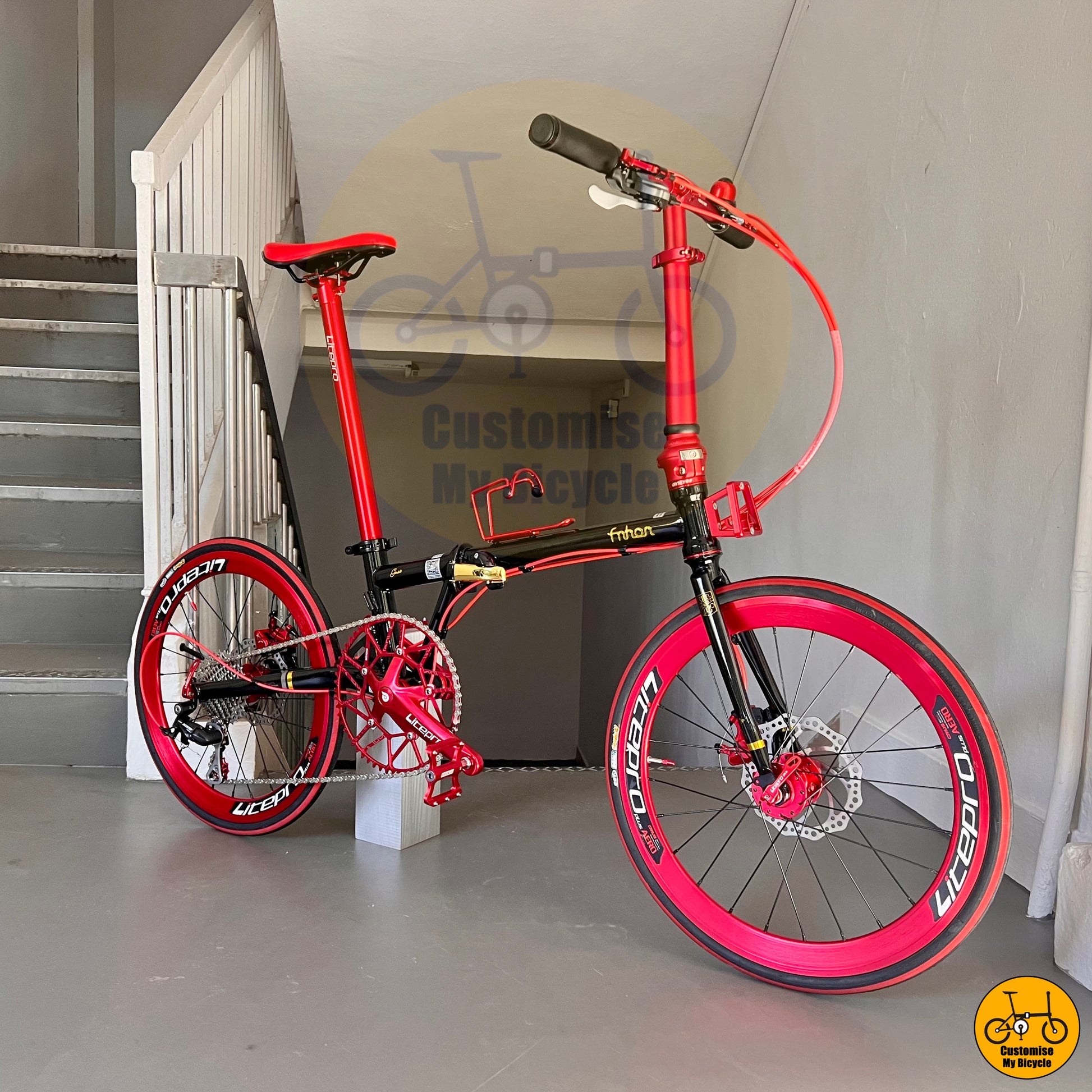 Fnhon Gust 22-inch Foldable Bicycle – Chinese New Year Themed Foldie with All-Red Design
