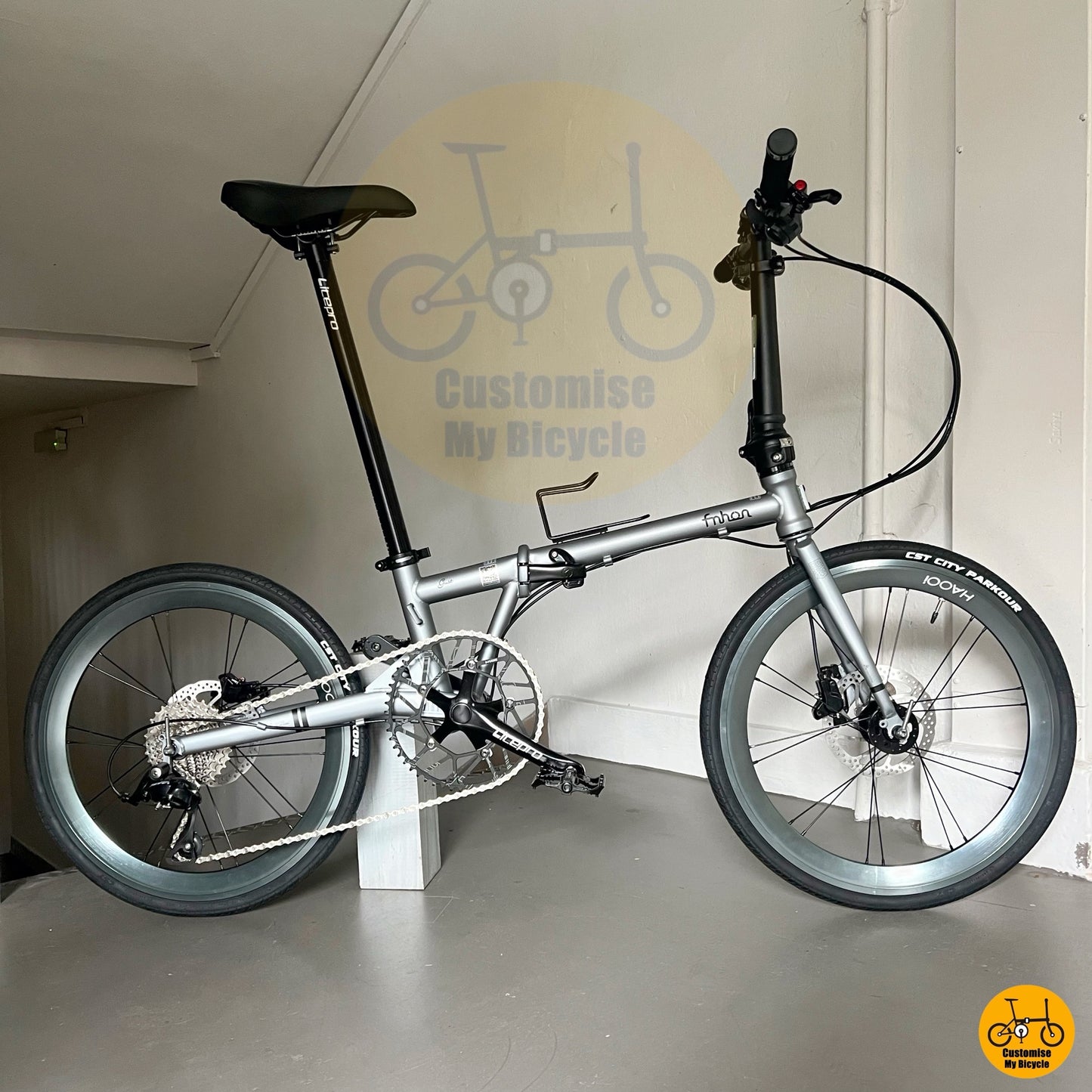 battleship grey Fnhon Gust 22-inch folding bicycle side view
