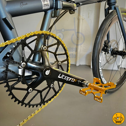 Premium folding bike designed for speed and long-distance cycling
