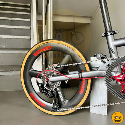 City commuter foldable bicycle with Shimano R7000 for fast rides
