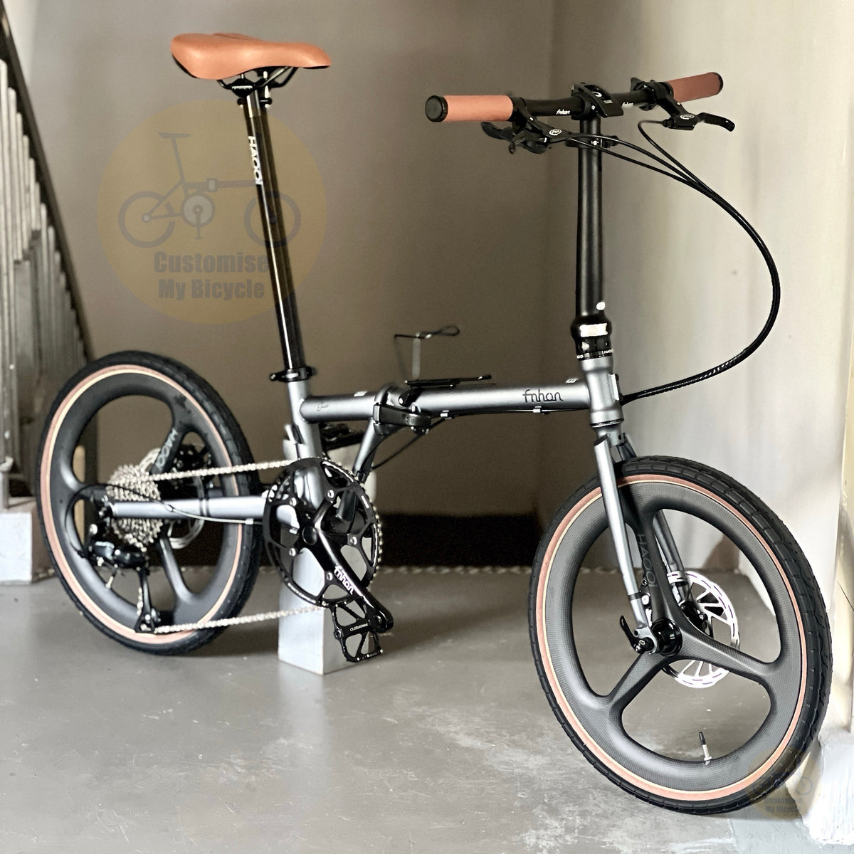 Fnhon Gust 20" Battleship Grey foldable bicycle with Shimano 9 gears