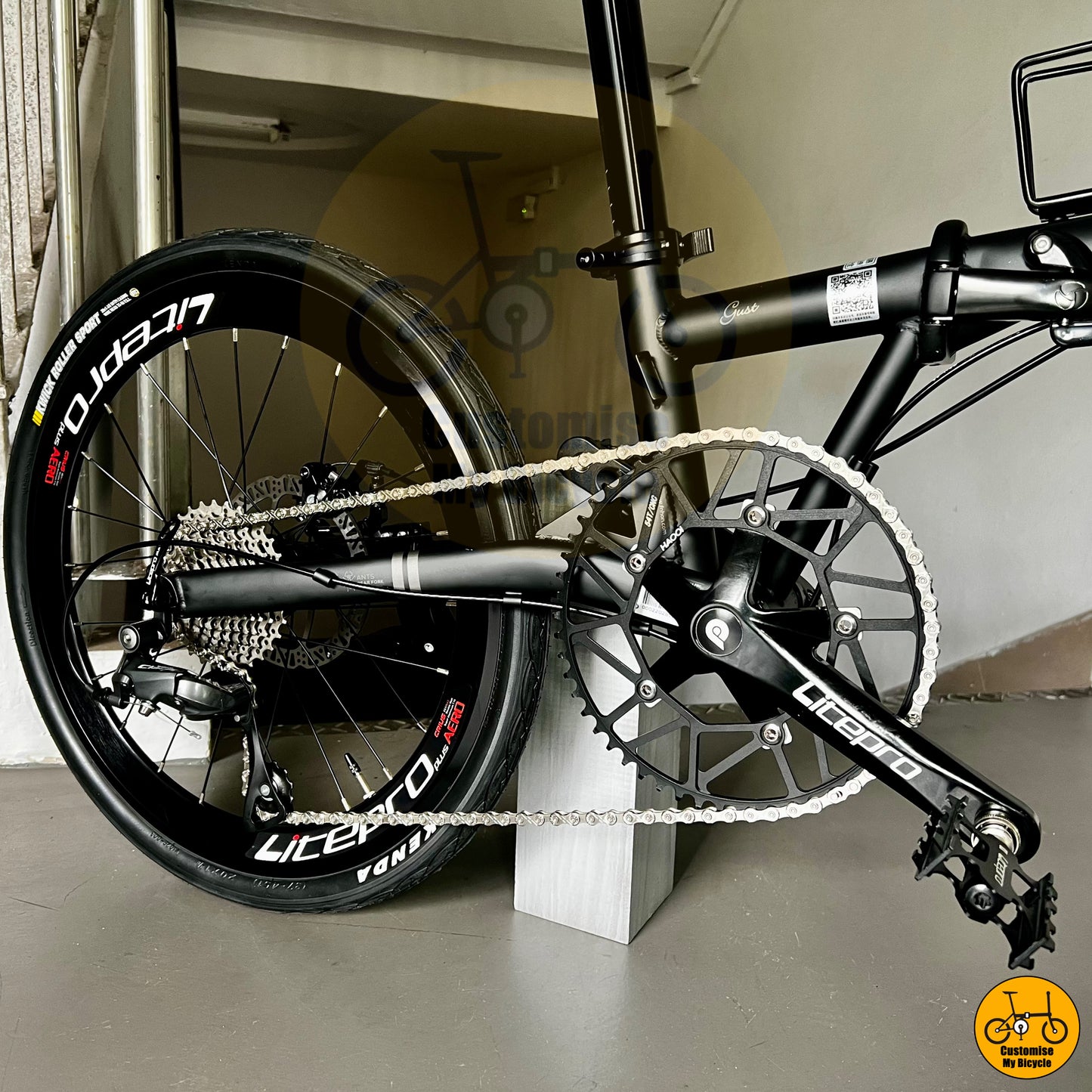 22-inch performance folding bike designed for speed and efficiency
