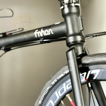 Fnhon Gust 22" Matte Black folding bike with SHIMANO hydraulic disc brake