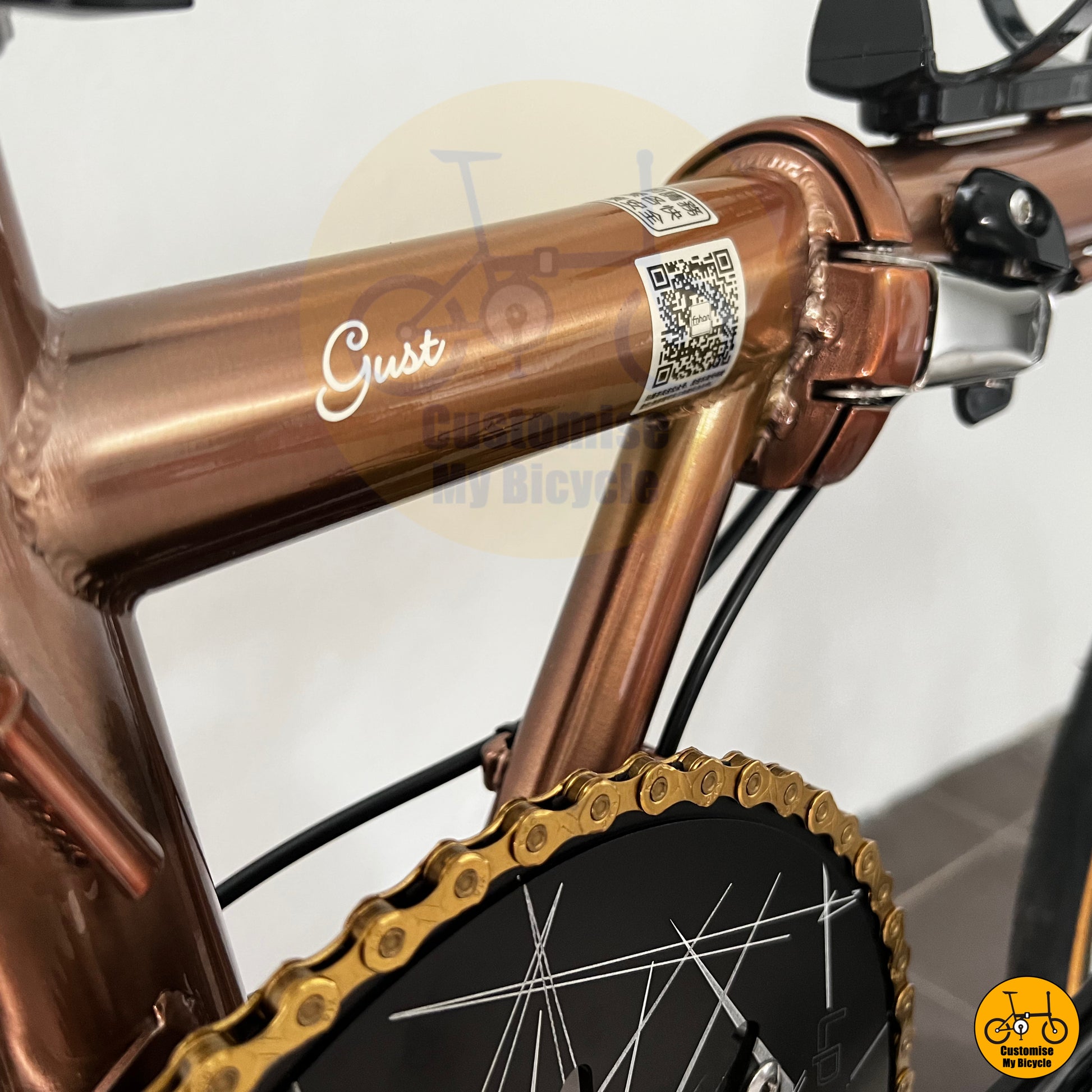 Lightweight foldable bicycle with high-end Litepro components for smoother rides
