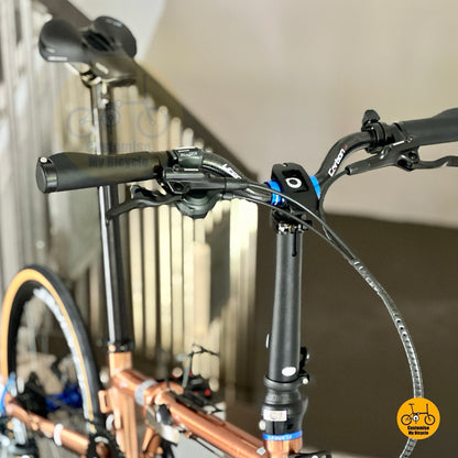 Fnhon Gust folding bicycle adjustable handle post cockpit detail compact urban folding bike
