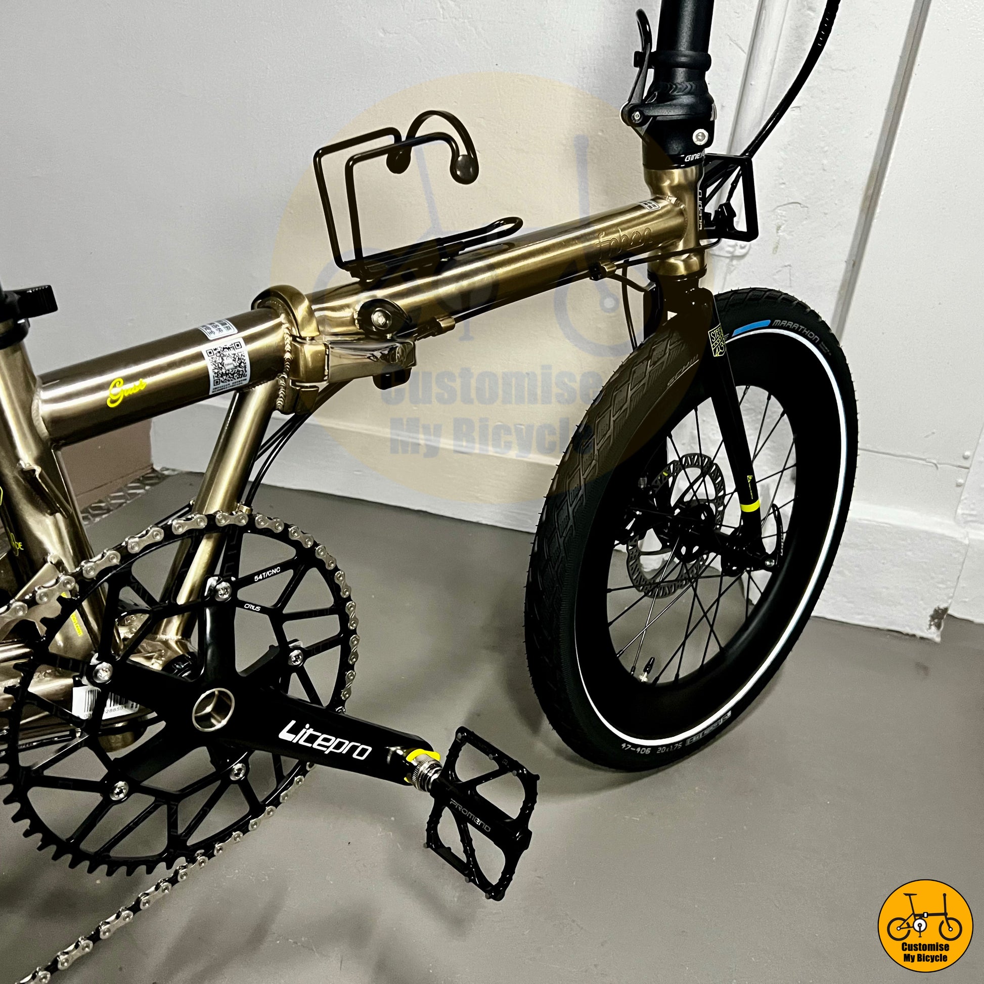 Premium Fnhon Gust foldie with Schwalbe Marathon touring tyres
