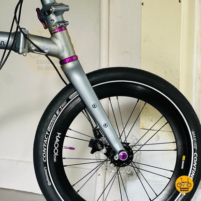 Fnhon GT20 folding bicycle Continental Contact Urban tyres close up front wheel

