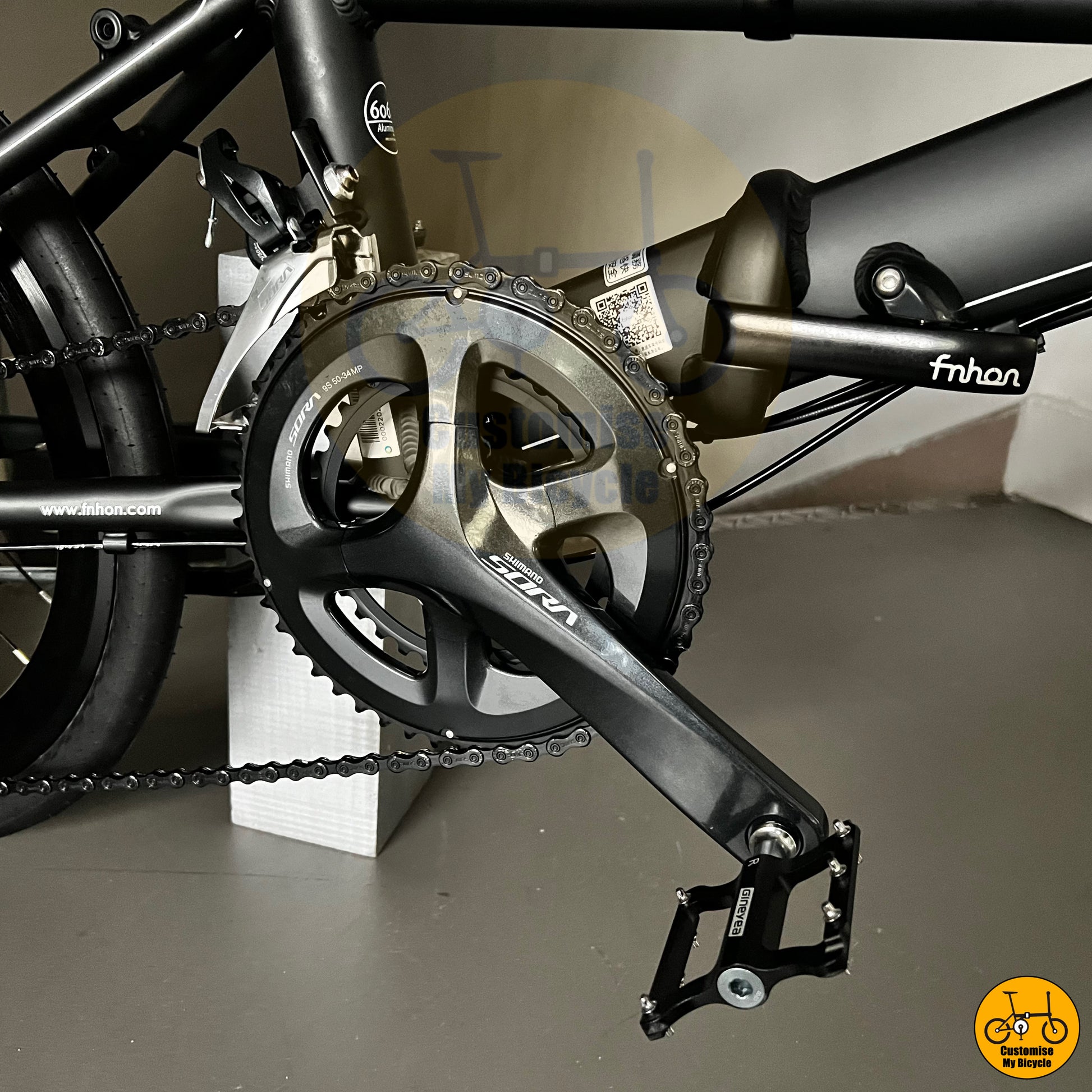 Shimano Sora Crank Fnhon Monsoon 22-Inch Foldie – A Smooth & Efficient Gear System
