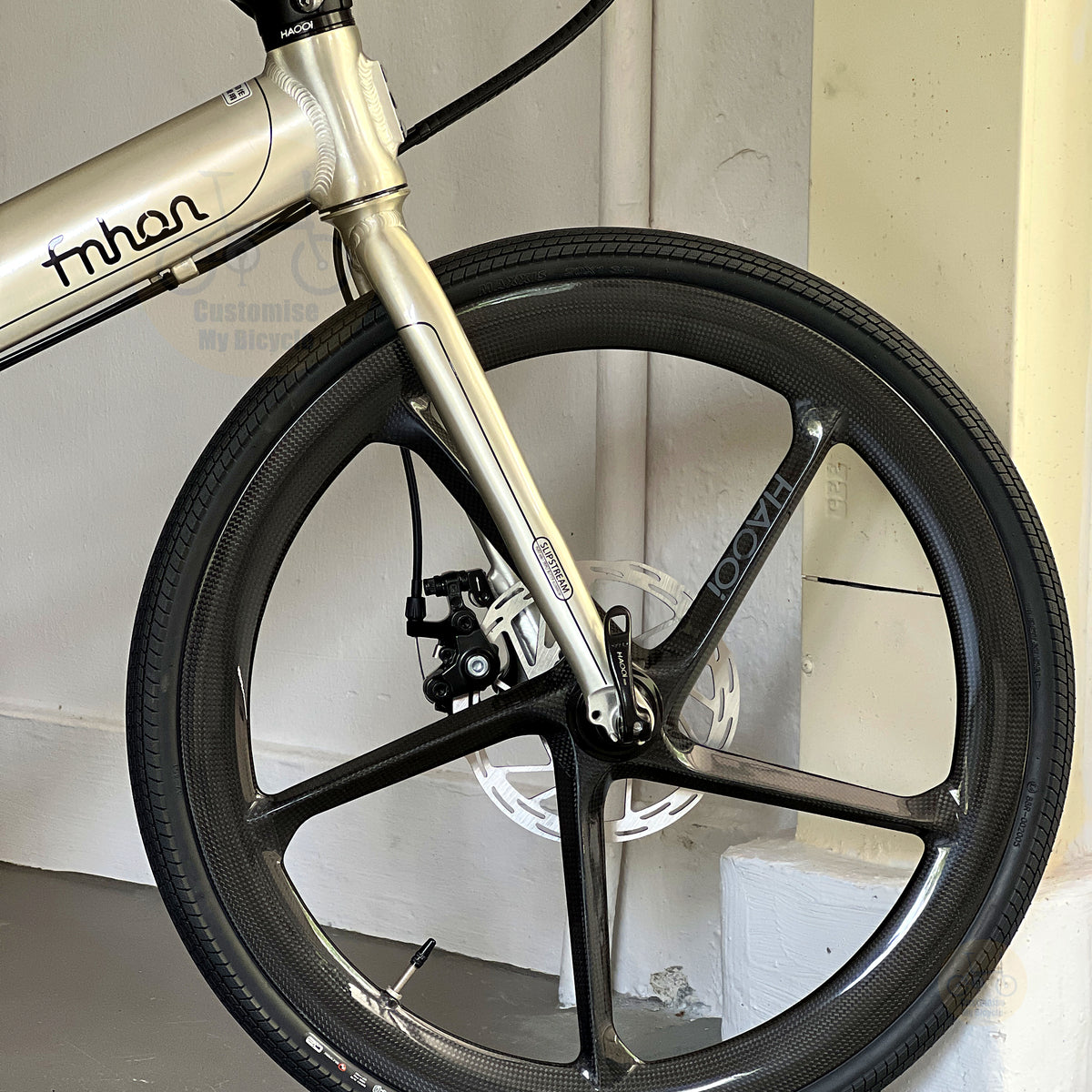 🔥HOT DEALS🔥 Fnhon Monsoon 22” • Shimano 9s • Titanium Champagne