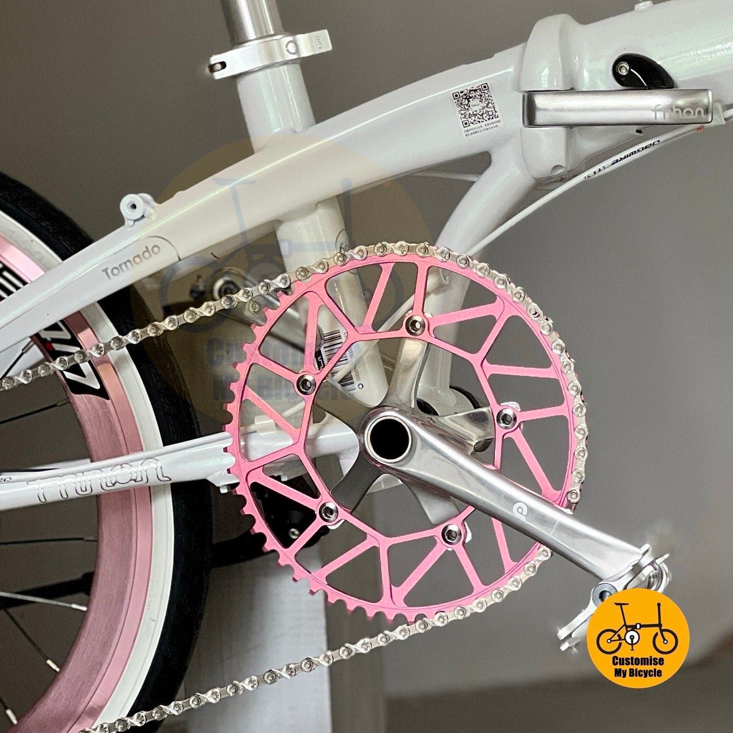 Detailed crankset view showing Fnhon Litepro hollow 54t chainring
