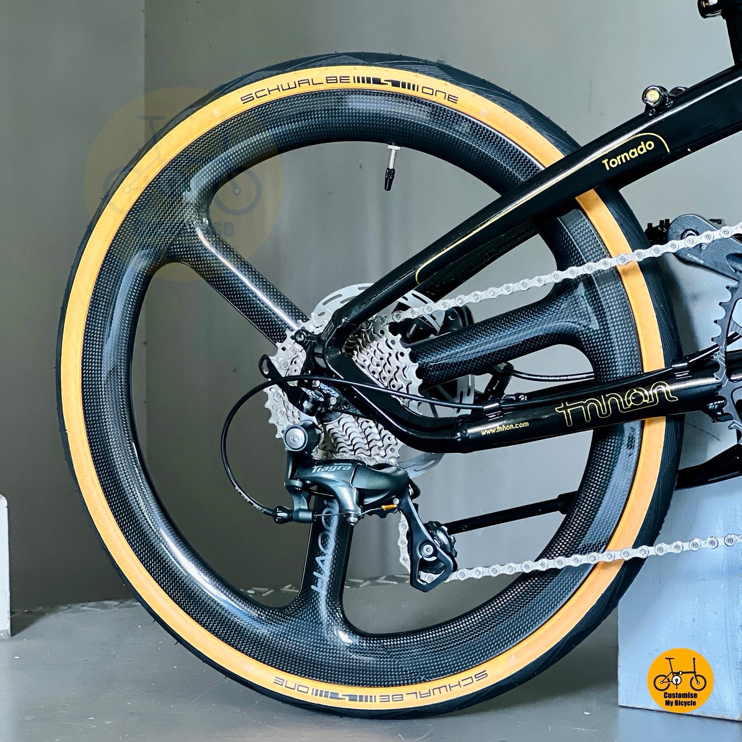 Black Gold foldable bike with HAOOI Carbon Ultra trispokes wheels