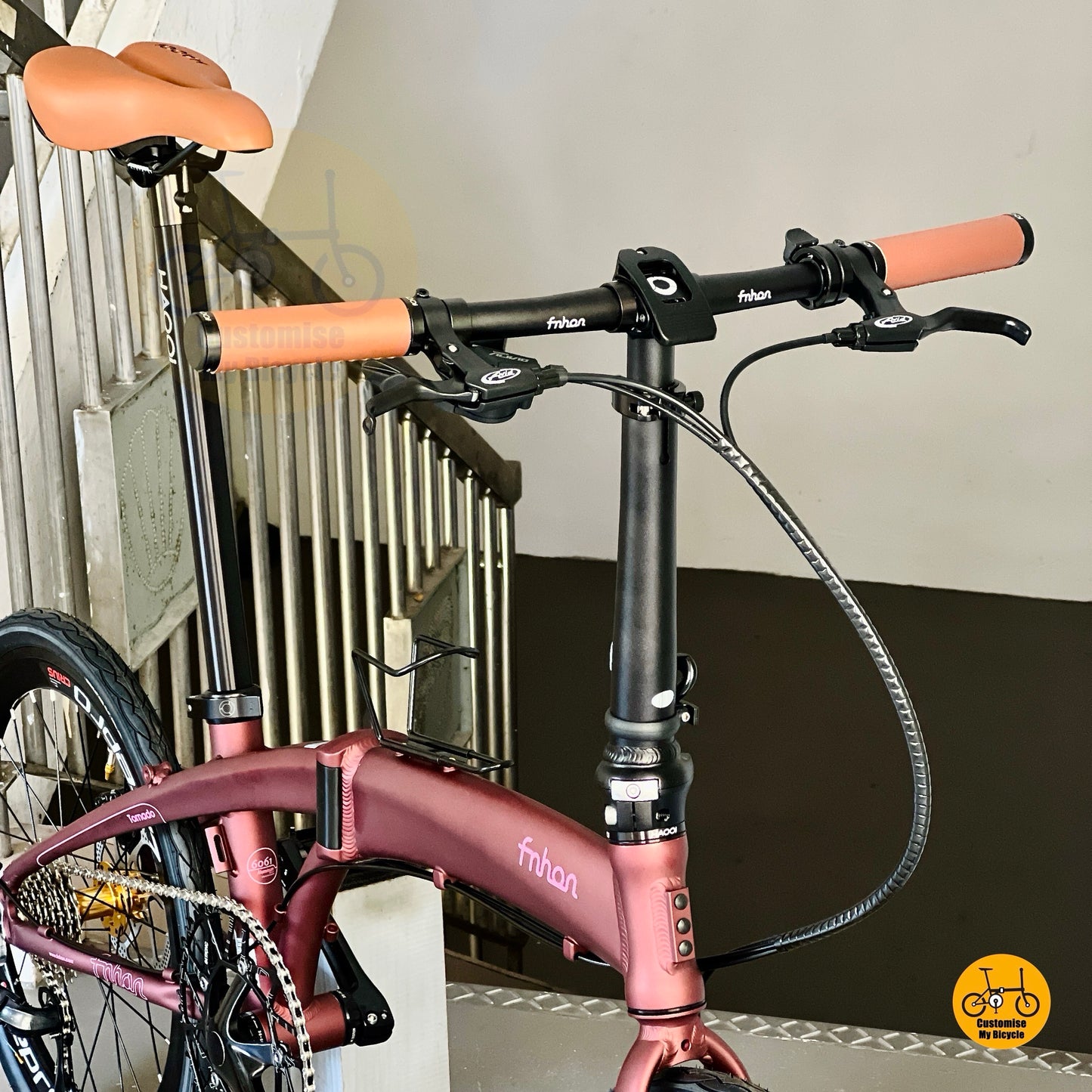 Fnhon Tornado folding bike handlepost adjustment detail Fnhon adjustable stem folding system
