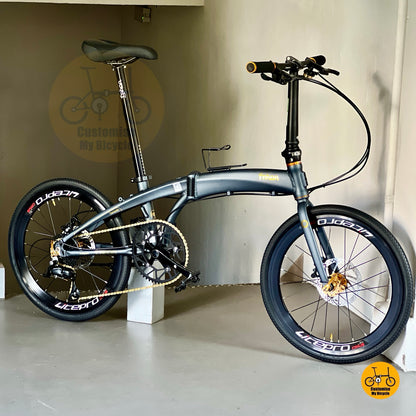 MRT-Friendly Fnhon Foldie With Gold Accents  
