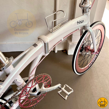 Best Foldie for Ladies – A Stylish Blend of Function & Fashion
