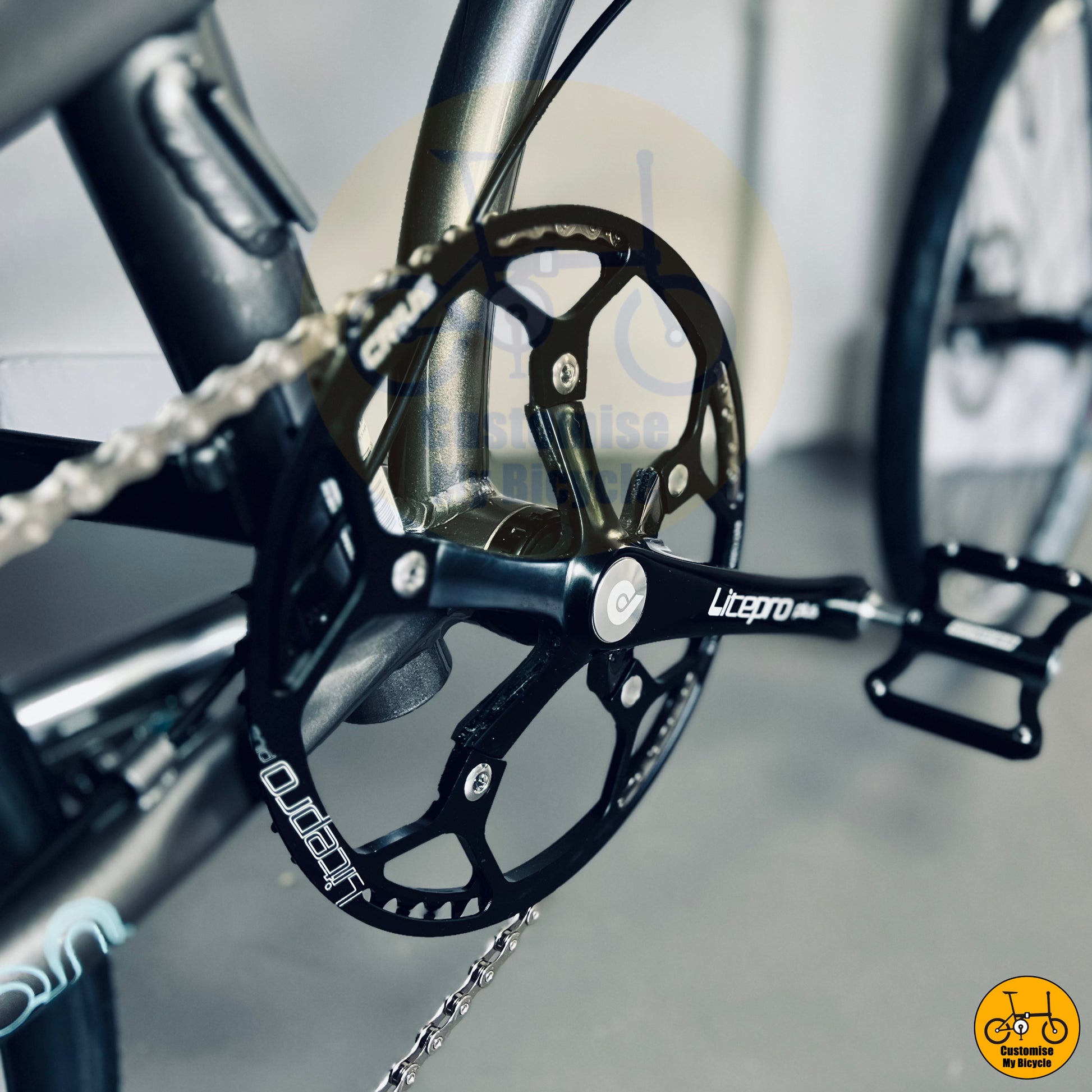 Litepro Chainring with Chainguard on Fast & Agile Fnhon Tornado 22-Inch Foldie – Built for Long-Distance Comfort
