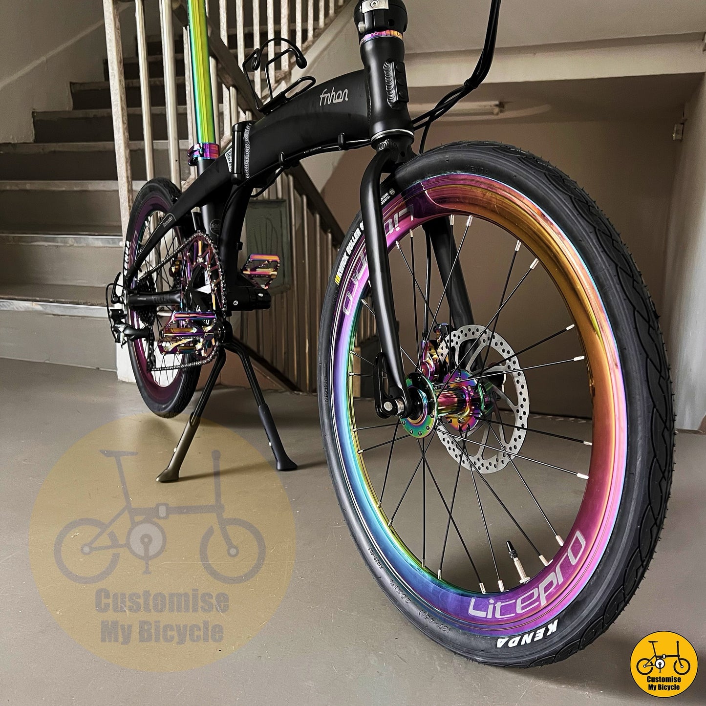 Best Folding Bike with Oil Slick Accents – Smooth, Stylish & Portable
