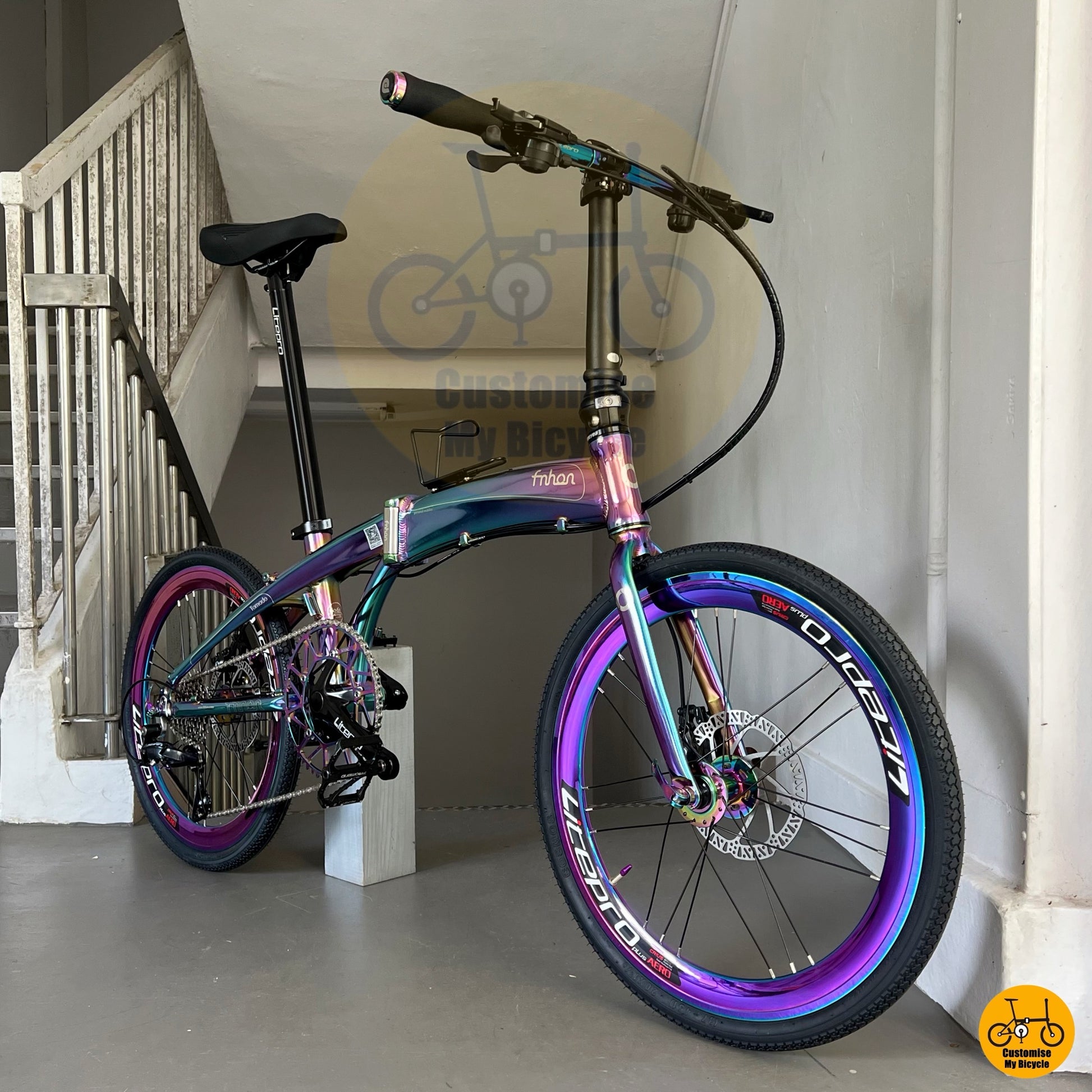 22-inch folding bicycle frame with bold design and aurora accents
