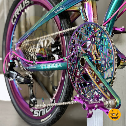 Sepeda lipat Fnhon Tornado 22 inch warna Oil Slick dengan Shimano 9 gears desain ringan dan ringkas