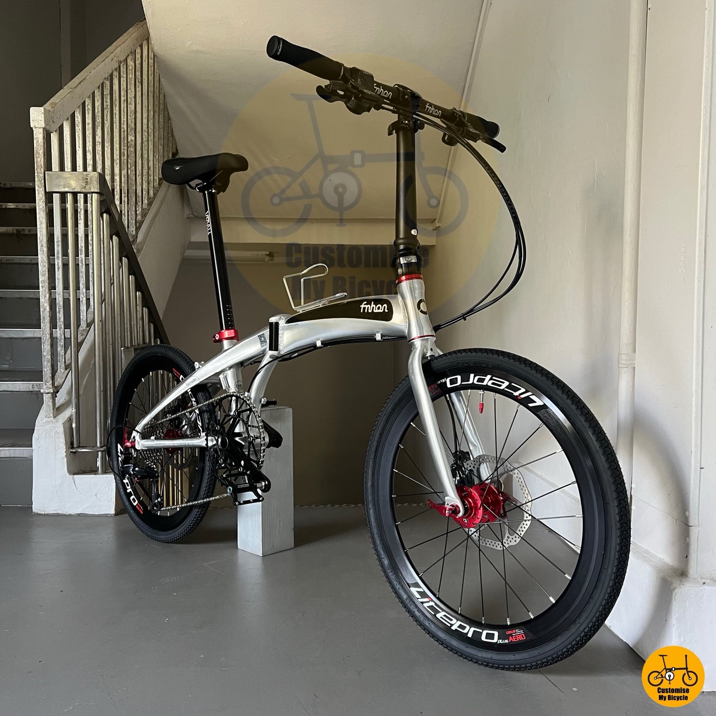 Basikal Lipat Gaya Harian Fnhon Tornado 22” Perak Kemasan dengan Post Boleh Laras

